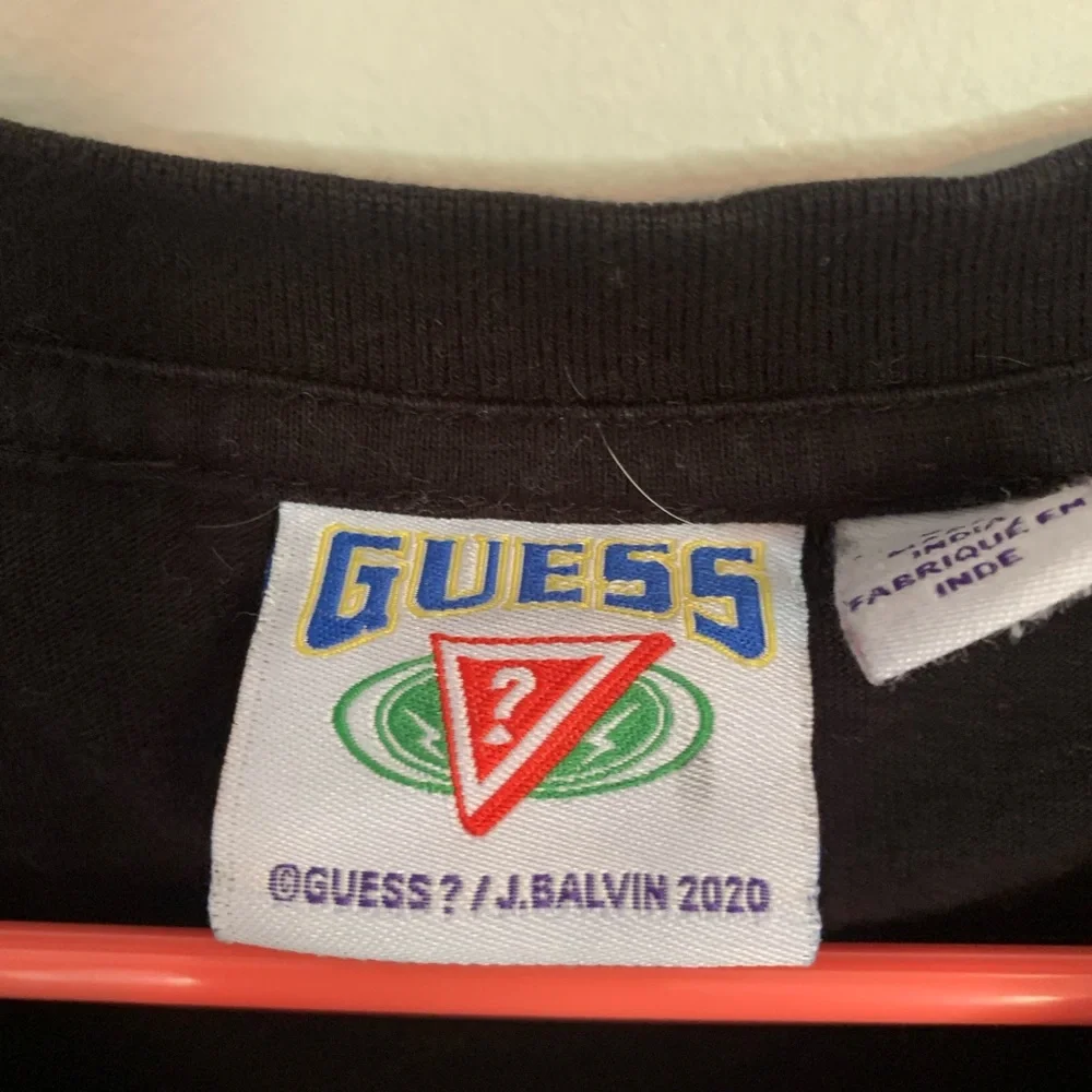 Guess X J Balvin Men's Large  Short Sleeve T-Shirt - Picture 2 of 3